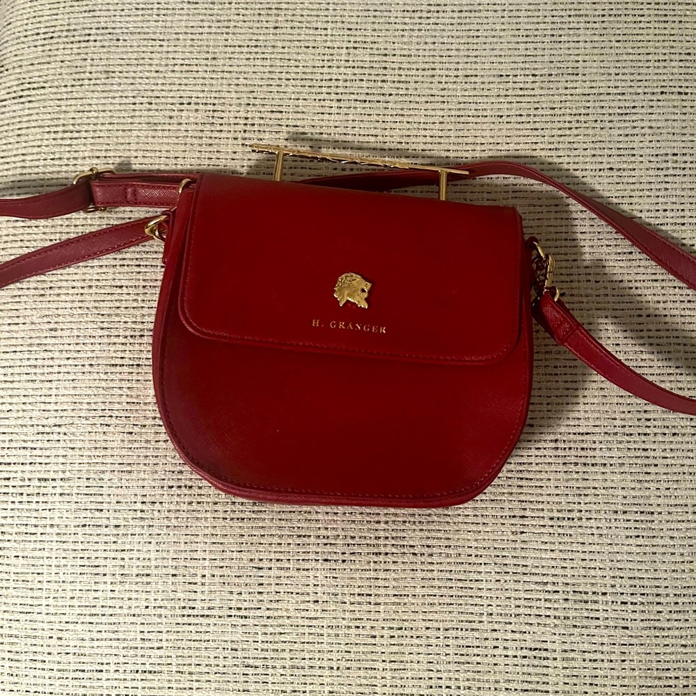 Loungefly Harry Potter Hermione Granger burgundy Wand Crossbody Bag